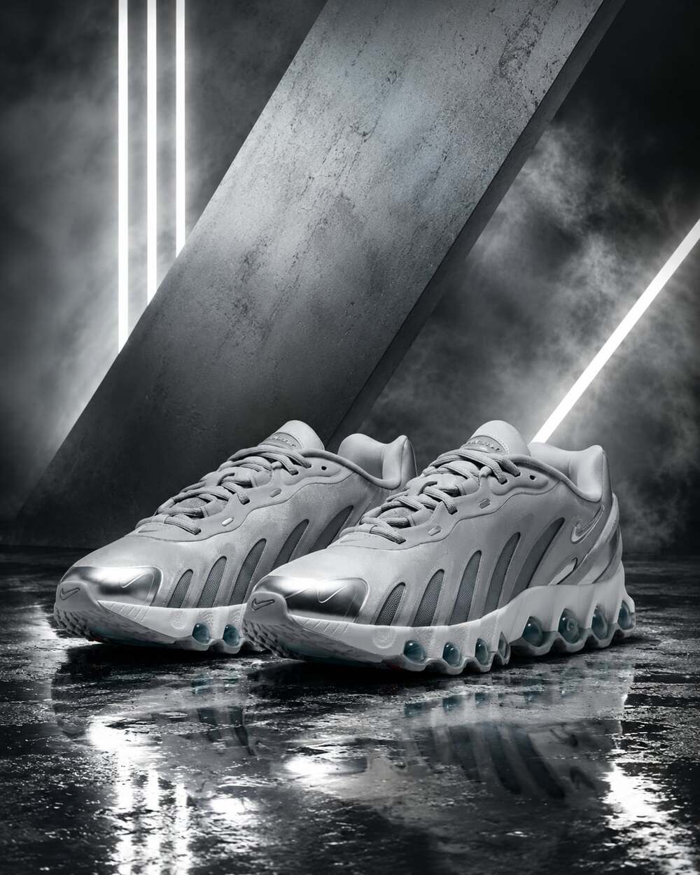Nike Women's Air Max DN8 Wolf Grey/Metallic Silver Sneakers Size 8